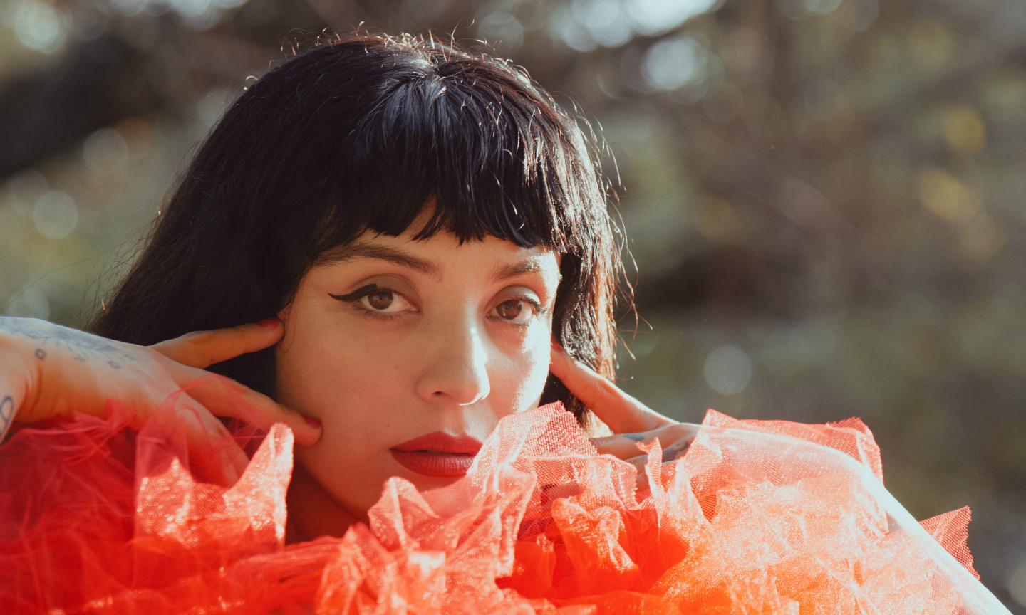 Mon Laferte: «El regional mexicano me tiene cada día más enamorada»
